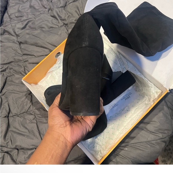 11W Suede Over the Knee Block Heel Boots - Picture 3 of 3